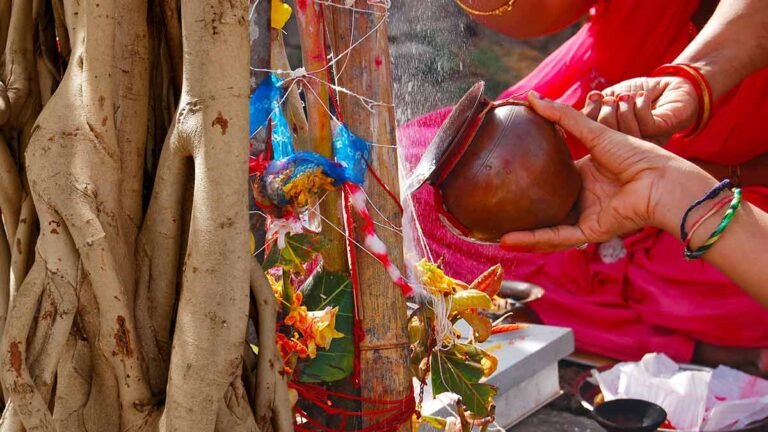 Vat Savitri Vrat Katha In Hindi: सावित्री व्रत की कथा